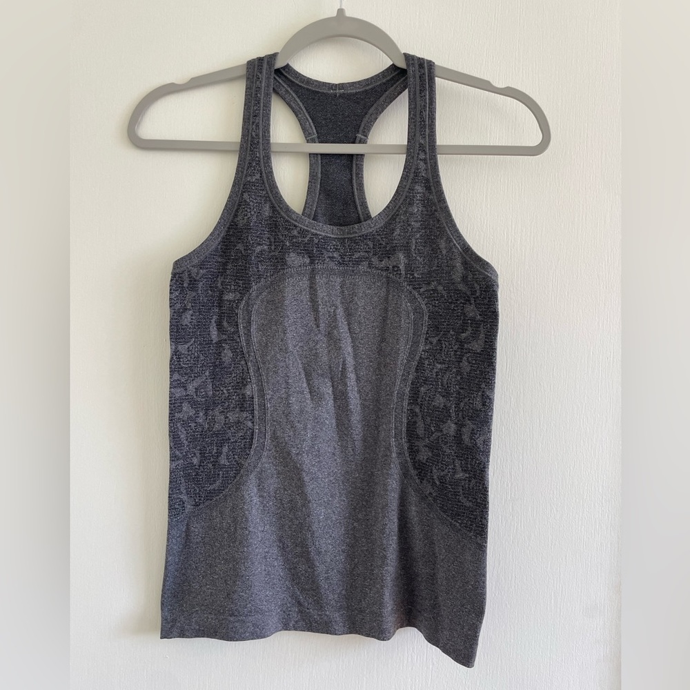 Lululemon Swiftly Tech Tank sz 6 grey